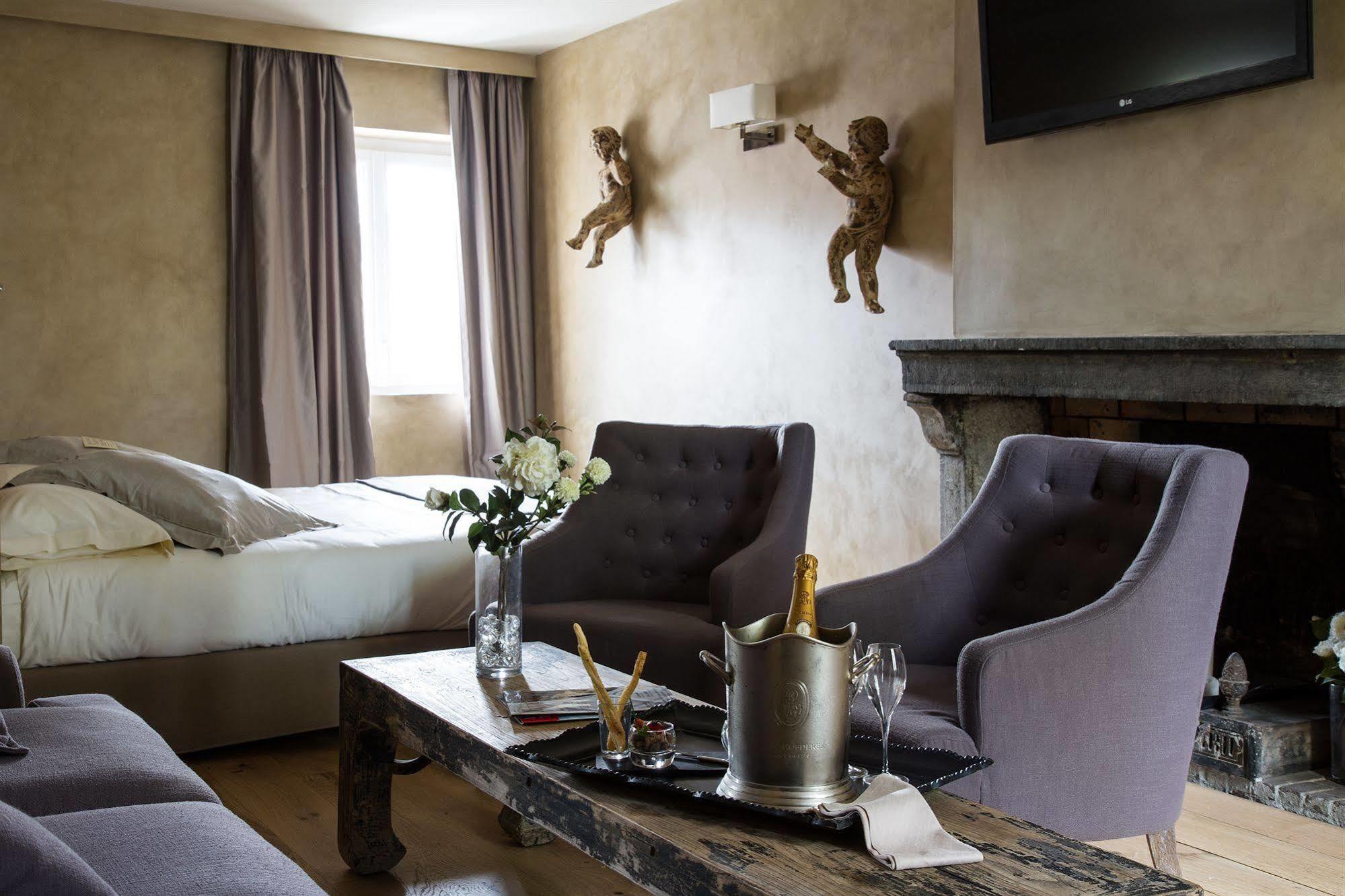 Charme & Business Hotel Lyon Limonest Exterior foto